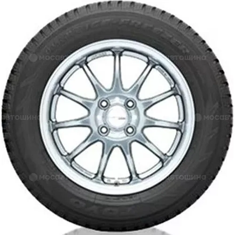 Toyo Observe Ice-Freezer 235/45 R18 98T XL