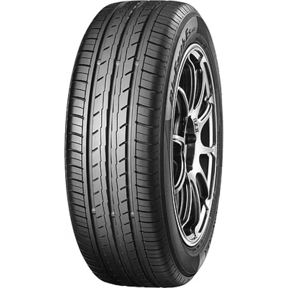 Yokohama Bluearth ES32 215/55 R16 97V