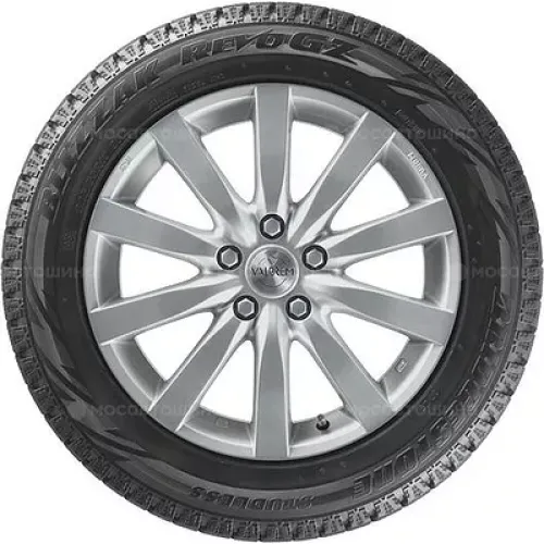 Bridgestone Blizzak REVO GZ 245/45 R18 96S