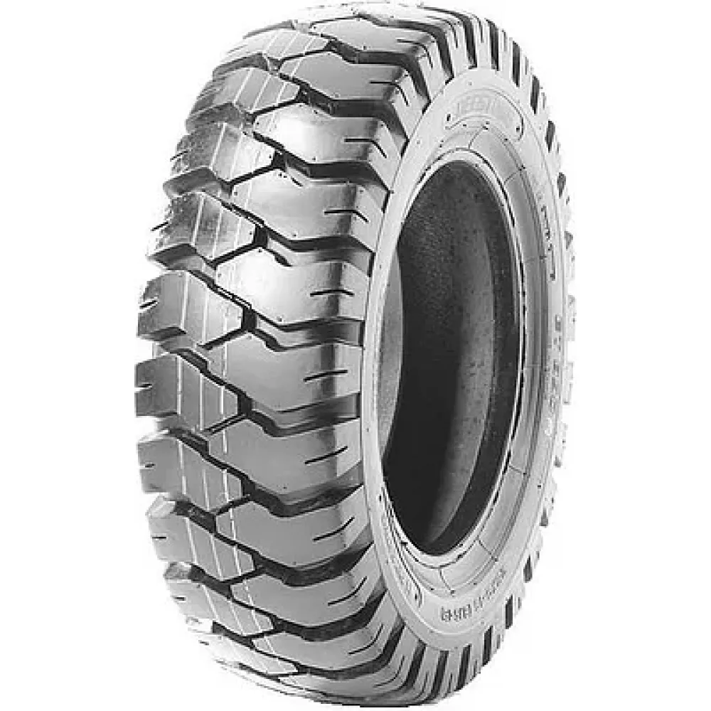 Deestone D301 7x12 146/136A