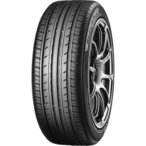Yokohama Bluearth ES32A 235/45 R17 97V